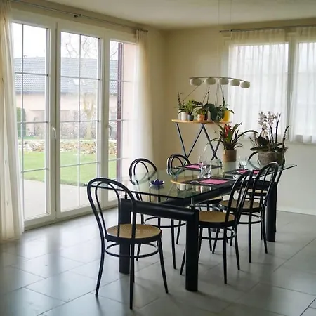 Spacieuse Et Familiale Servion