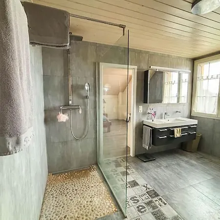 Spacieuse Et Familiale Villa Servion