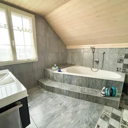 Spacieuse Et Familiale Villa *
